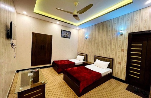 Mansehra Hotel | Husnain Resort