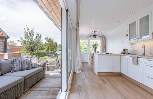Lapscheure Casa | Huswell - Vacation home in Damme with sunny garden and views