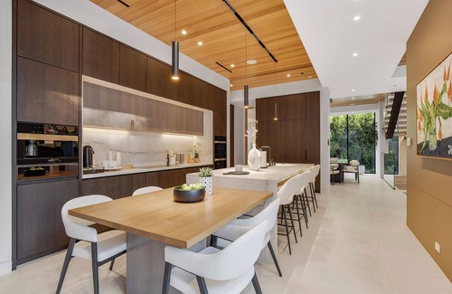Beverly Hills Casa | Hutton Villa - Luxury Modern Retreat in Iconic Beverly Hills Oasis