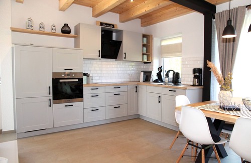 Eilsum Casa | Huus Fernleaf - Cozy vacation home on the Siel near Greetsiel