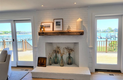 West Yarmouth Casa | Hyannis Harbor Front 3br, 3-1/2 ba with private sandy beach and deep water dock!