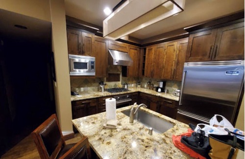 Truckee Complejo | Hyatt Northstar Resort next to the Northstar Village, Ski In/Out. The Best!