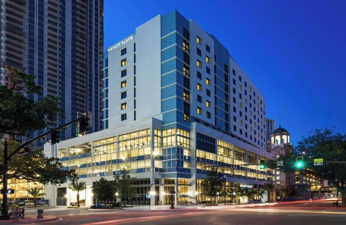 St. Petersburg Hotel | Hyatt Place St. Petersburg / Downtown