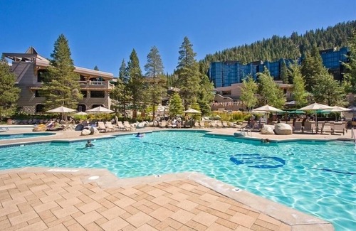 Olympic Valley Condominio | Resort @ Squaw Creek, ¡VISTAS PANORÁNICAS!Amenidades de 4 estrellas, PISCINA IN / OUT PISCINA-hotubs, SPA