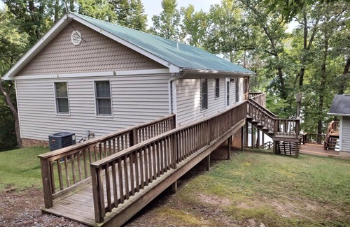 Leasburg Casa | Hyco Lake Get Away