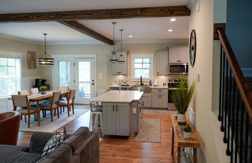 Semora Casa | Hyco Pickle Pointe. Lakefront 4 bed 3 bath w/ private pickleball court