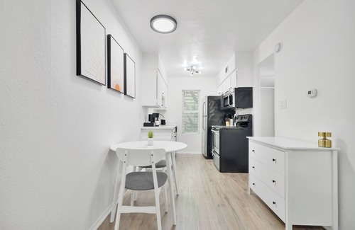 Hyde Park Apartamento | Hyde Park Gem–Modern Studio Near UT & Downtown