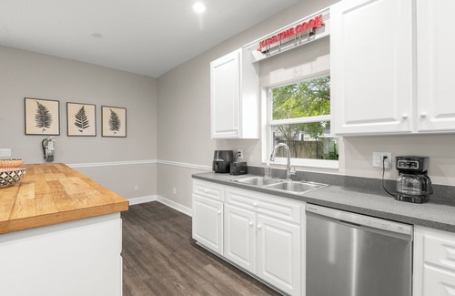 Hyde Park Casa | Hyde Park Tampa 4BR Walk to Hyde Park Village!
