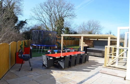 Llanbedrgoch Casa | Hyfryd Le, Reduced occupancy offer