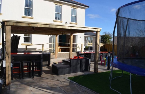 Llanbedrgoch Casa | Hyfryd Le, Reduced occupancy offer