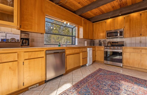 Camp Nelson Cabina | Hygge Haus Sequoia - Spacious & Secluded A-Frame Cabin with Mountain VIEWS!