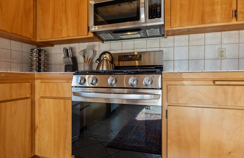 Camp Nelson Cabina | Hygge Haus Sequoia - Spacious & Secluded A-Frame Cabin with Mountain VIEWS!