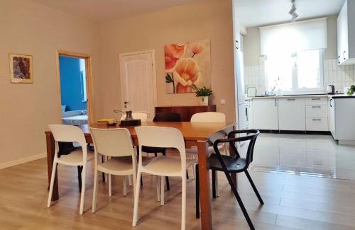 Besqaynar Casa | HYGGE HOME уютный коттедж с террасой и баней для проживания нескольких семей