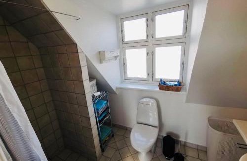 Varde Apartamento | Hyggelig 1.sals lejlighed i Varde midtby.