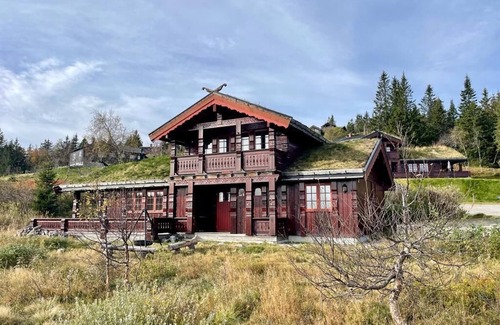 B Cabina | Hyggelig Hytte med Sauna og Innendørs Boblebadekar. Nær Skibakken og Sommarland