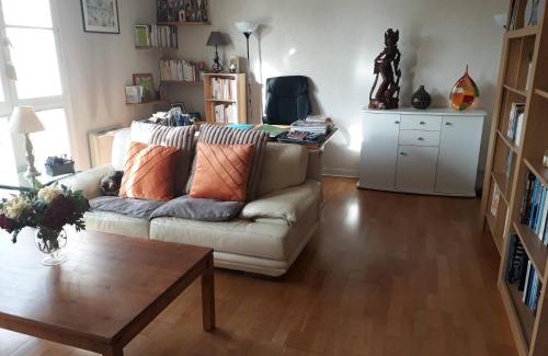 Poissy Apartamento | HYPER CENTRE VILLE Poissy - PARKING privé - GARE à 700 m - PARIS 20 min