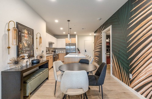 The Gulch Casa | Hyve - Tempo - 2 Units - Walk to Broadway