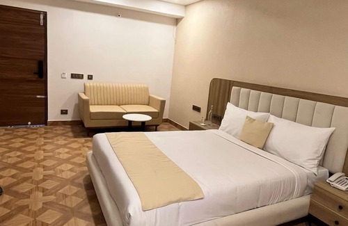 Sheshadripuram Hotel | HZ Bangalore Stories