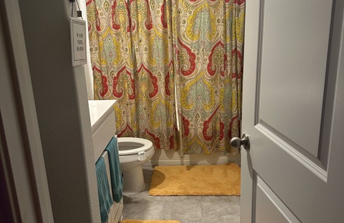 Justin Casa | I bedroom/1 bathroom. Available in our home. Beautiful and relaxing!
