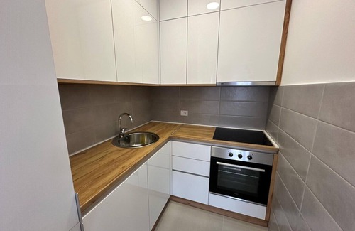 Kragujevac Apartamento | I&I 3 Bedrooms Apartment I