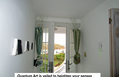 Smith's Apartamento | 'vivo en un volcán extinto dentro de un castillo que se encuentra en la cima de un acantilado.''