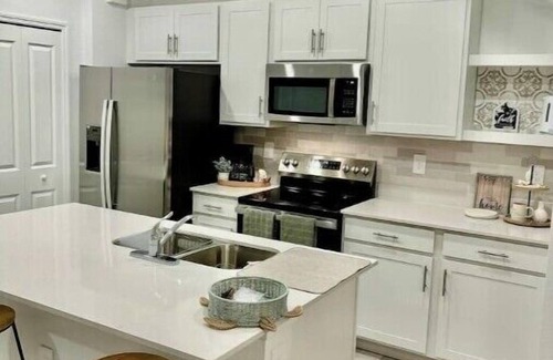 Braden River Casa | Charming 3-bedroom townhome with AC and WiFi in superb Lakewood Ranch