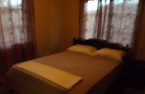 Belize City Casa | I & R Home