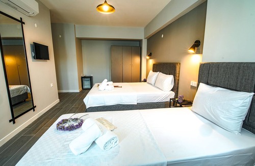 Bozcaada Hotel | İrinikos Otel