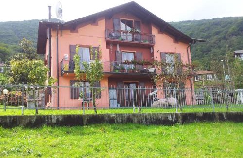 Sant'Omobono Terme Apartamento | I Tre Ciliegi Apartment