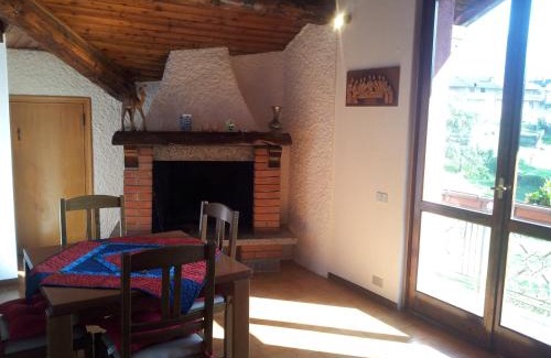 Sant'Omobono Terme Apartamento | I Tre Ciliegi Apartment
