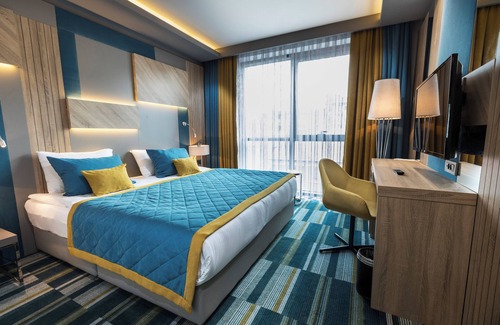 Kizilay Hotel | İzz Otel