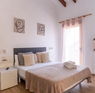Nueva Tabarca Cama Y Desayuno | Iaia Carmen