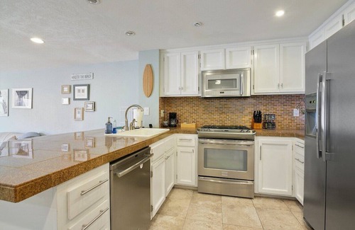 Imperial Beach Apartamento | IB Coastal Condo / Beachfront / Shops / Patio