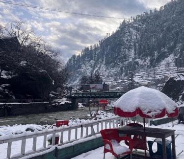 Athmuqam Casa | Ibex Riverside Cottage Neelum Valley