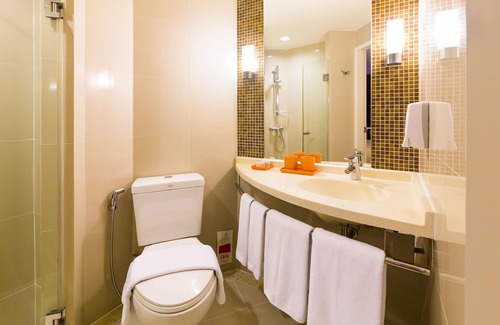 Khlong San Hotel | ibis Bangkok Riverside