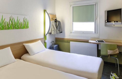 Chateaudun Hotel | ibis budget Chateaudun