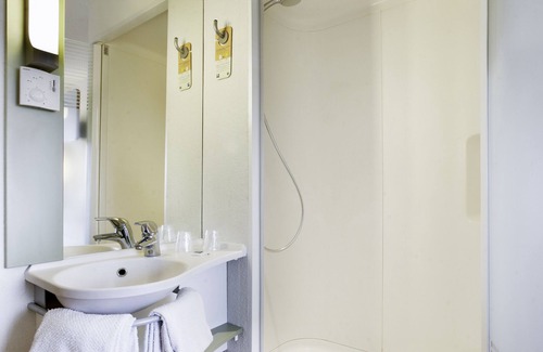 Lisieux Hotel | ibis budget Lisieux