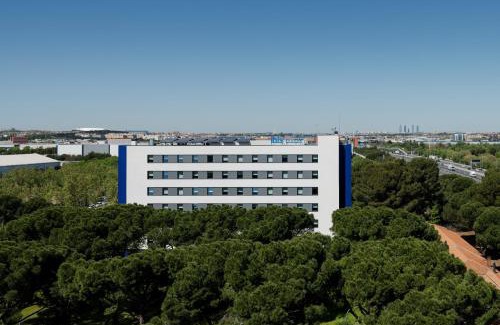 Rejas Hotel | ibis budget Madrid Aeropuerto