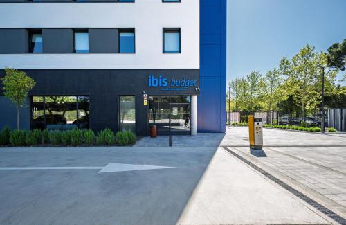 Rejas Hotel | ibis budget Madrid Aeropuerto
