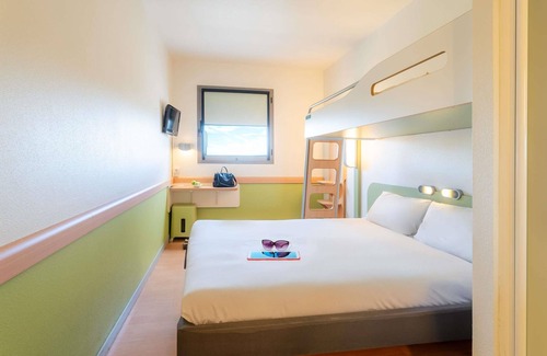 Villa de Vallecas Hotel | Ibis Budget Madrid Vallecas