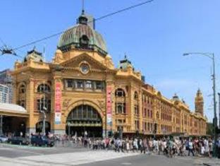 Melbourne Airport Hotel | ibis Budget - Melbourne Airport