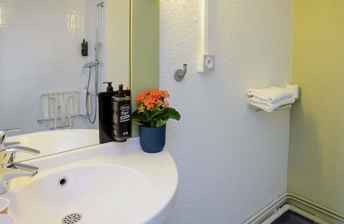 Minimes - Barriere de Paris Hotel | ibis budget Toulouse Centre Gare