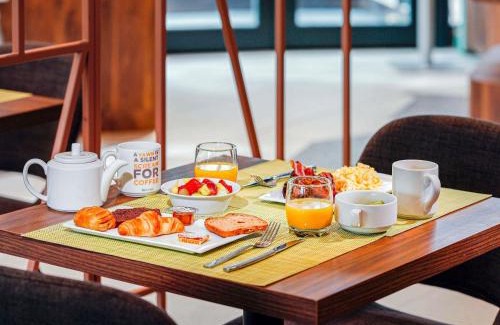 Findel Hotel | Ibis Luxembourg Airport