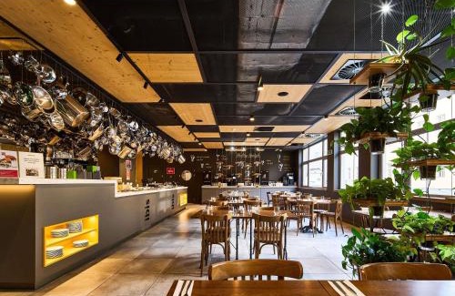 Prague 2 Hotel | Ibis Praha Wenceslas Square