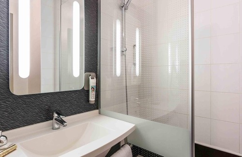 Thonon-les-Bains Hotel | ibis Thonon Centre Hotel