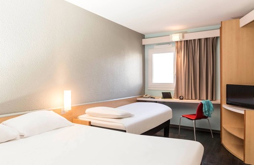Thonon-les-Bains Hotel | ibis Thonon Centre Hotel