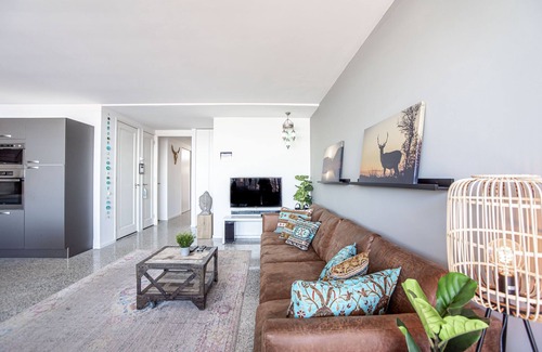 Zandvoort Apartamento | Ibiza Zandvoort with private parking
