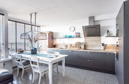 Zandvoort Apartamento | Ibiza Zandvoort with private parking