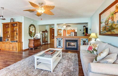 Farwell Casa | Ice Fish, Hunt and Explore Farwell Home on Lake