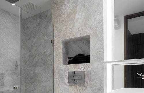 Los Alpes Apartamento | Icon Beyond 3033